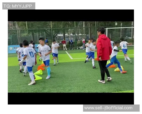 深圳足球青少年培训助力未来球星成长与发展新机遇