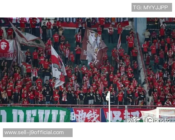 河南建业足球队新赛季备战全面启动球员状态回暖引发球迷期待 河南建业足球队新赛季备战全面启动球员状态回暖引发球迷期待